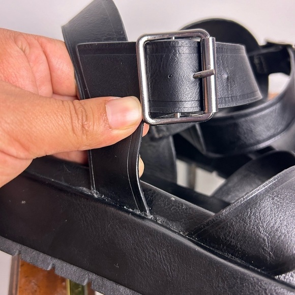 ASOS Design Chunky platform Black Leather Strapy Sandals Size 7 - Picture 11 of 11